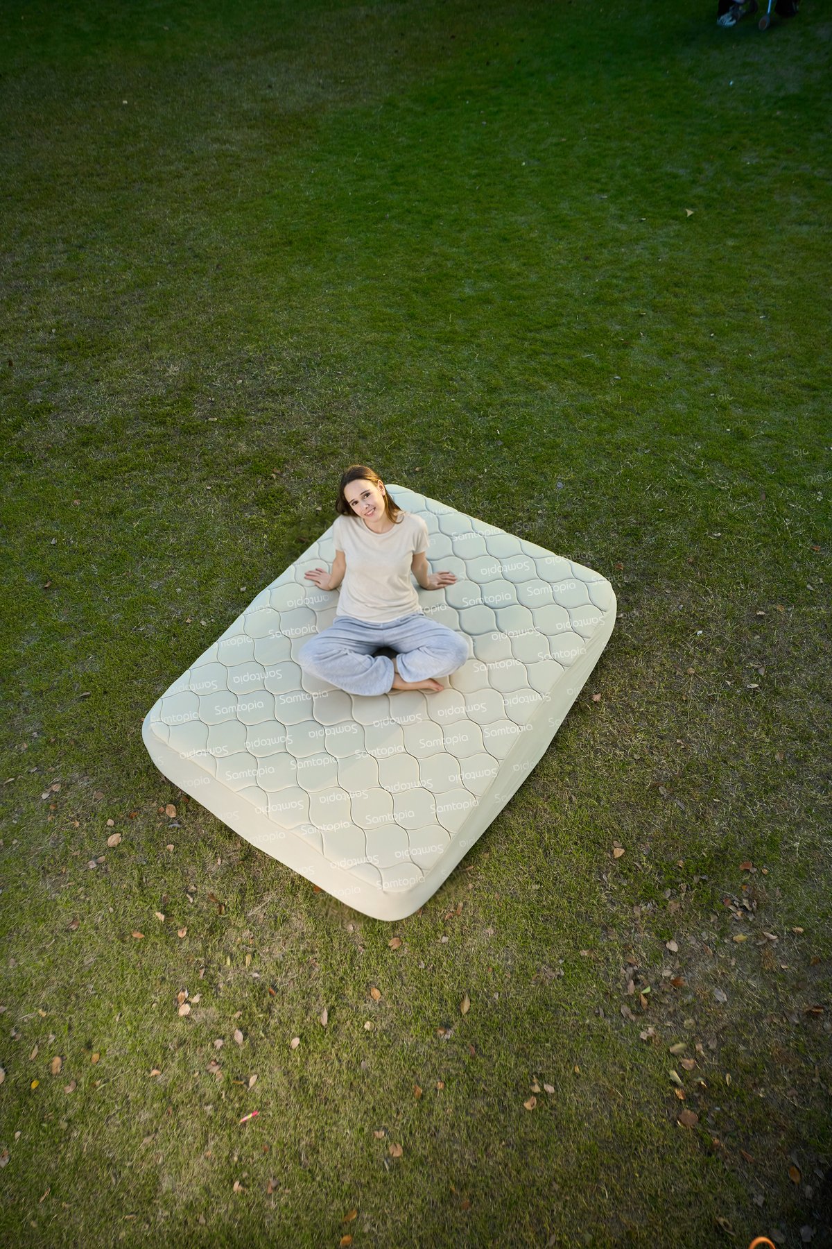 30cm TPU Inflatable Mattress detail