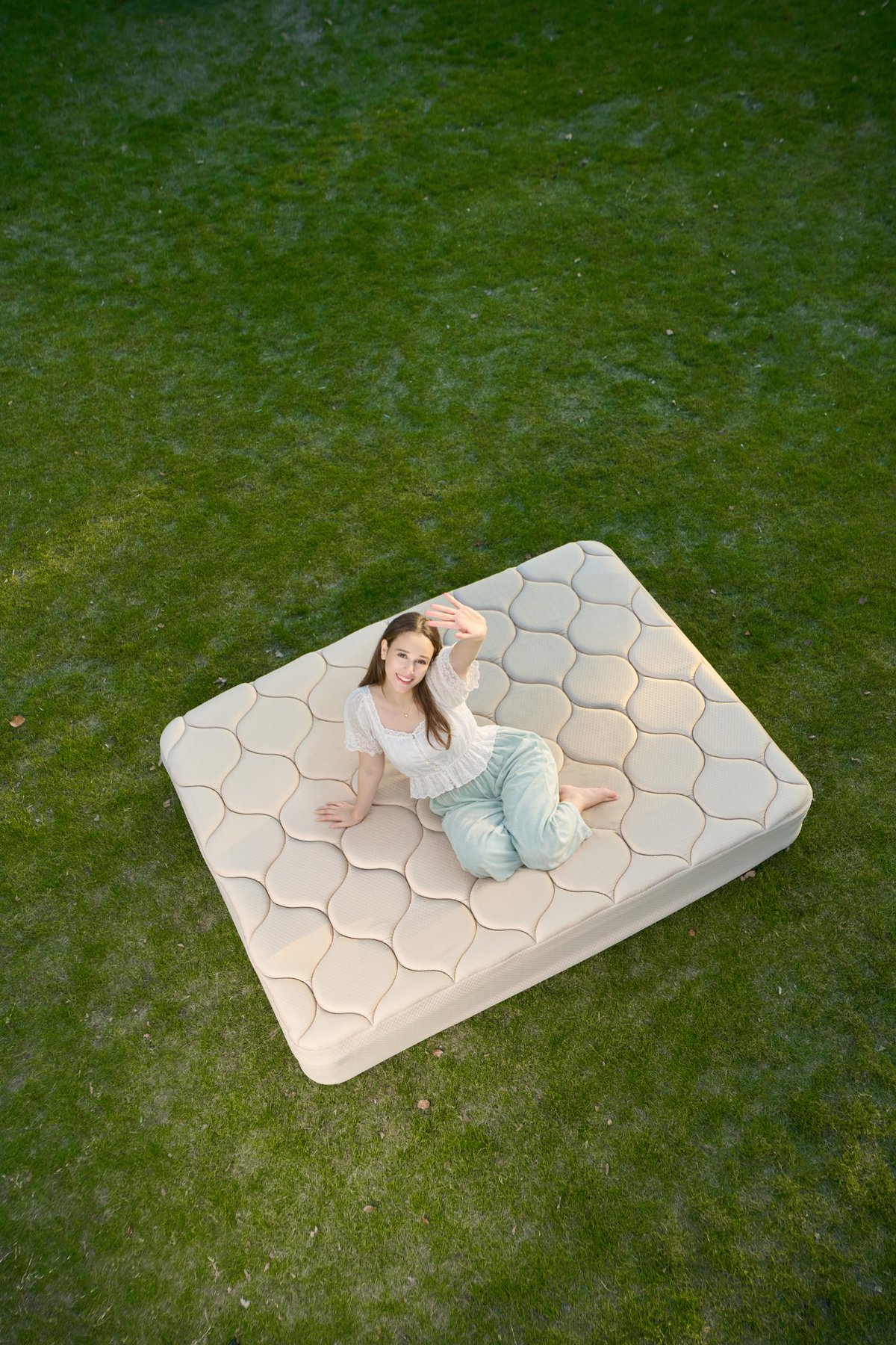 25cm TPU Square Bed